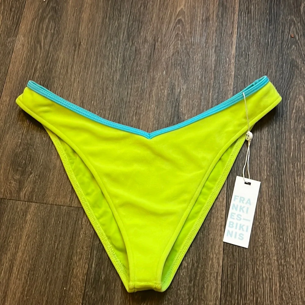 Frankie’s Enzo Terry Bottom in Siren
